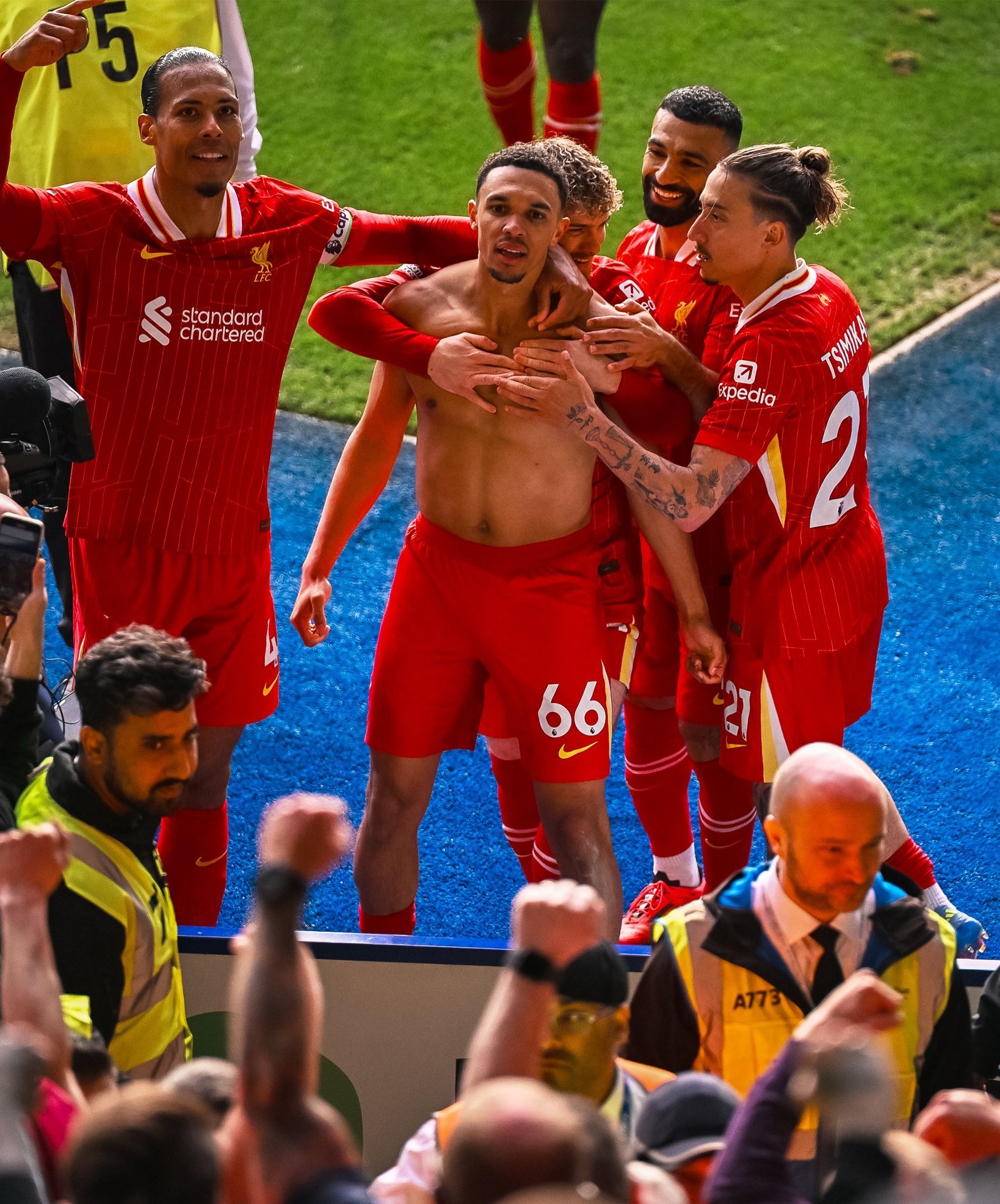 爱游戏娱乐-利物浦鏖战丹麦，皮克扛起全队