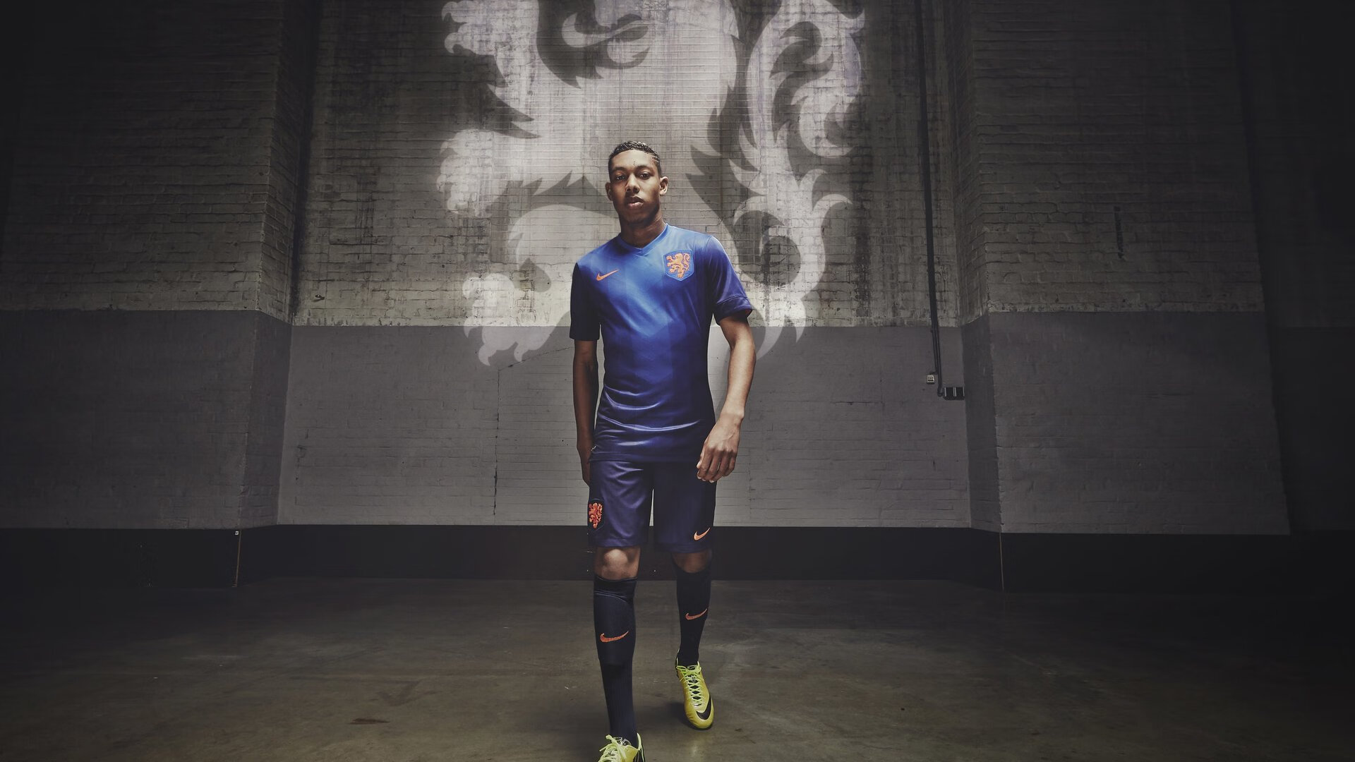 爱游戏tv-英格兰正面击溃克罗地亚，现代足球的破壁与立格