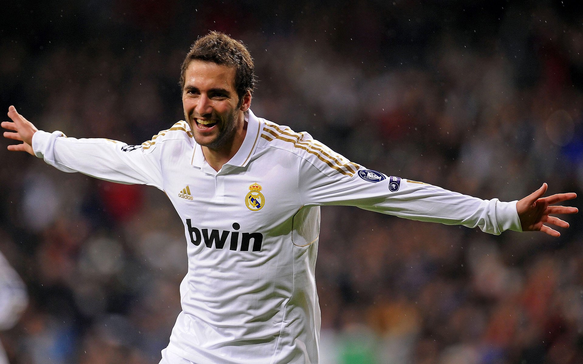 爱游戏大厅-加克波点燃不可能之战，当洪都拉斯遇上多特蒙德，足球如何改写命运剧本？